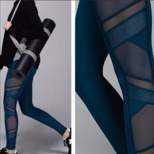 Lululemon just breathe athletica Tight